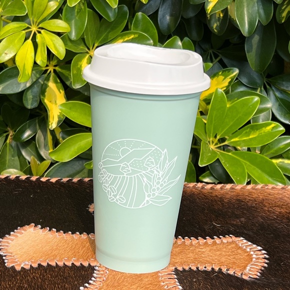 New STARBUCKS Earth Day Reusable Hot Cup 16 fl oz - Picture 1 of 2